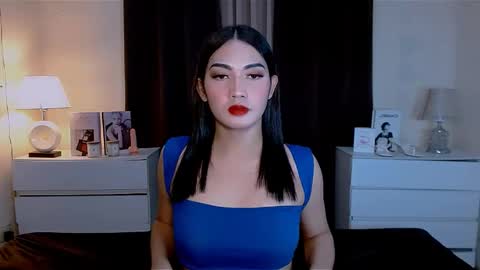 gabriela_deluxe online show from January 9, 5:59 pm