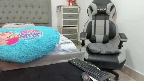 Gabriela online show from November 11, 9:42 am