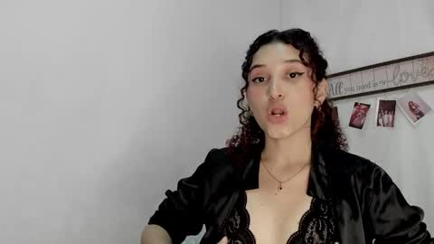 Snapshot of gabriela_duarte chatting on February 2, 11:30 am Gabi online show from February 2, 11:30 am