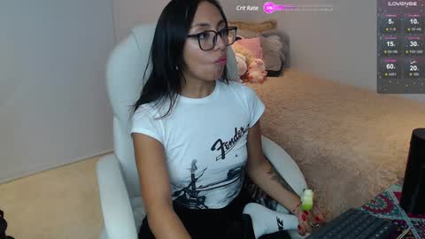 Snapshot of gabriela_morales01 chatting on January 6, 12:16 am . online show from January 6, 12:16 am