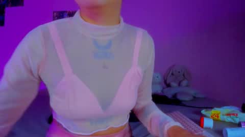 Snapshot of gabrielabunny_ chatting on February 25, 7:51 am Gabriela online show from February 25, 7:51 am