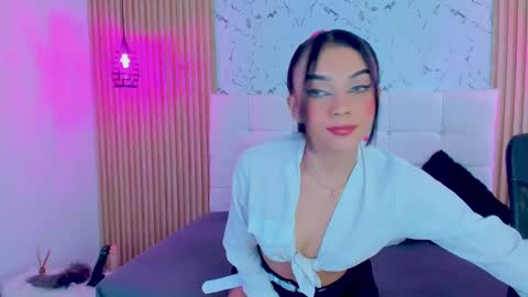 Snapshot of gabrielam_ms chatting on February 11, 10:18 pm Gabriela Evans MS online show from February 11, 10:18 pm