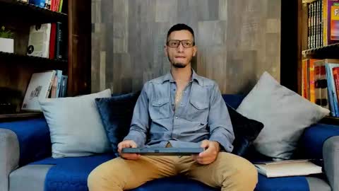 gabrieldraven online show from September 25, 7:50 pm