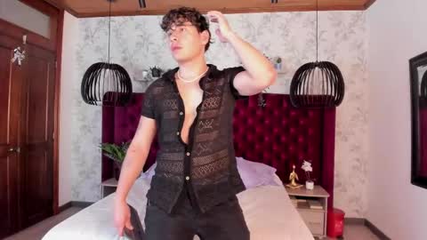 gabriell_ramirez_ online show from March 7, 3:51 am