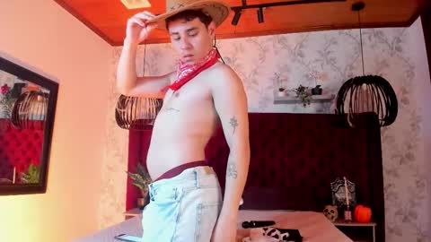 gabriell_ramirez_ online show from October 30, 4:25 am