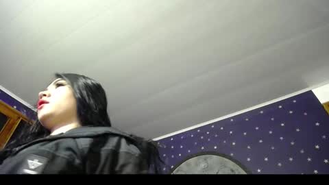 Snapshot of gabriella27_ chatting on October 20, 11:21 am gabriella online show from October 20, 11:21 am