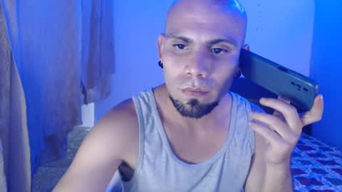 Snapshot of gabrielle_ramirez chatting on February 1, 9:29 pm Gabriel online show from February 1, 9:29 pm