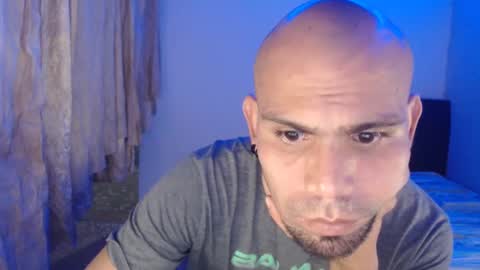 Snapshot of gabrielle_ramirez chatting on February 20, 11:10 pm Gabriel online show from February 20, 11:10 pm