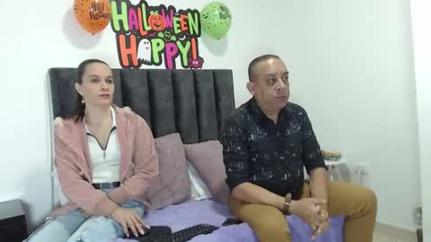 Snapshot of gabrielyabigail chatting on October 6, 1:19 pm gabrielyabigail online show from October 6, 1:19 pm