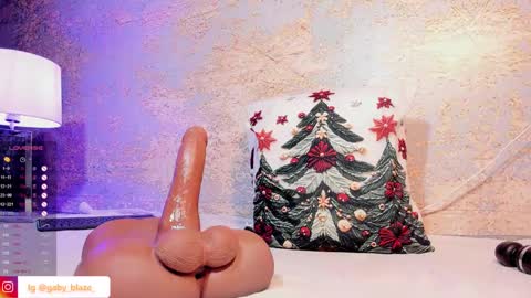 Snapshot of gaby_blaze chatting on December 21, 11:56 pm Gaby Blaze online show from December 21, 11:56 pm