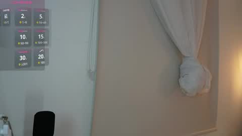 Gaby evansz online show from April 12, 9:25 am