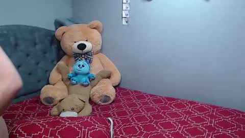 Gabriela online show from March 31, 2:57 am