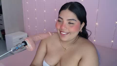 Snapshot of gaby_hot25 chatting on January 8, 1:52 pm gaby online show from January 8, 1:52 pm