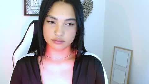 Snapshot of gaby_saikozz chatting on September 13, 12:32 am My name is Gabriela.. nice to meet you thumbs up please its very important to me online show from September 13, 12:32 am