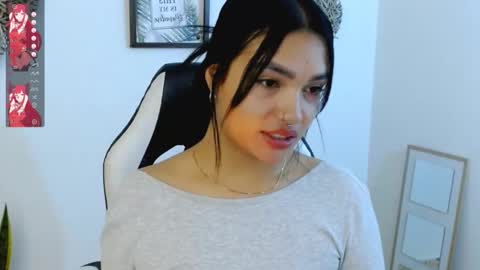 Snapshot of gaby_saikozz chatting on September 19, 7:36 pm My name is Gabriela.. nice to meet you thumbs up please its very important to me online show from September 19, 7:36 pm