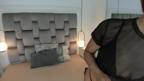 Snapshot of gaby_smit__ chatting on November 13, 11:31 am GABRIELA online show from November 13, 11:31 am