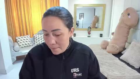 gabriela online show from November 7, 1:11 pm