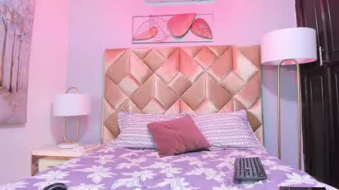 GabyEvans online show from March 18, 1:03 pm