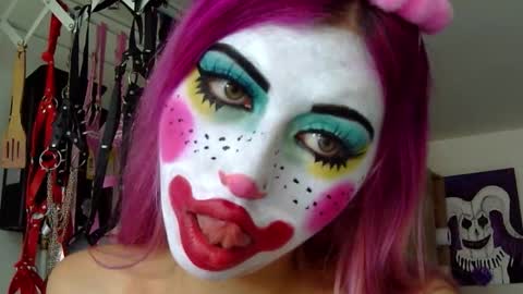 gabygumms online show from October 21, 1:12 pm