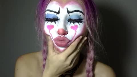 gabygumms online show from November 26, 7:20 am