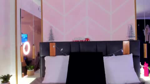 Gaby online show from November 19, 8:31 pm