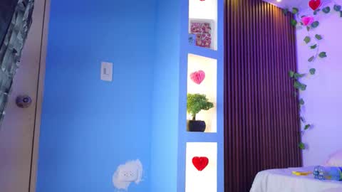 gabyrose9 online show from February 13, 8:05 pm