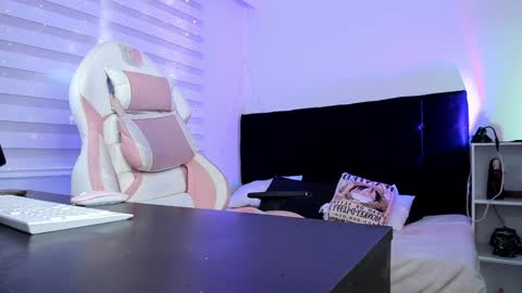 Snapshot of gabyy__miller chatting on January 9, 5:54 pm Gabriela Miller online show from January 9, 5:54 pm