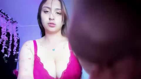 Snapshot of gabyy_cooper chatting on November 30, 1:20 am gabby cooper online show from November 30, 1:20 am