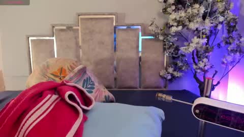 Snapshot of gabyyjones chatting on September 12, 12:16 pm gabyyjones online show from September 12, 12:16 pm