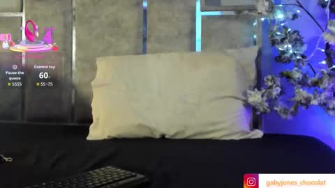 Snapshot of gabyyjones chatting on September 20, 1:01 pm gabyyjones online show from September 20, 1:01 pm