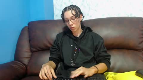 gadiel_sex online show from February 7, 6:45 pm