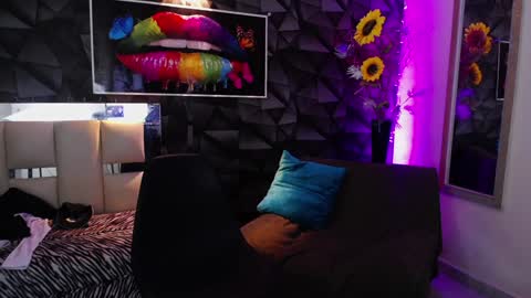 Snapshot of gael__david chatting on December 20, 4:31 am Gael online show from December 20, 4:31 am