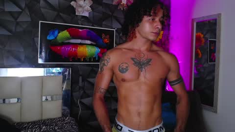 Snapshot of gael__david chatting on December 27, 6:46 am Gael online show from December 27, 6:46 am