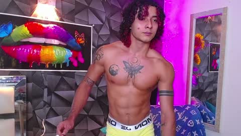 Snapshot of gael__david chatting on January 6, 9:19 am Gael online show from January 6, 9:19 am