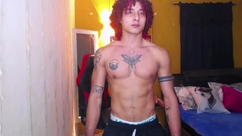 Snapshot of gael__david chatting on January 14, 4:57 am Gael online show from January 14, 4:57 am