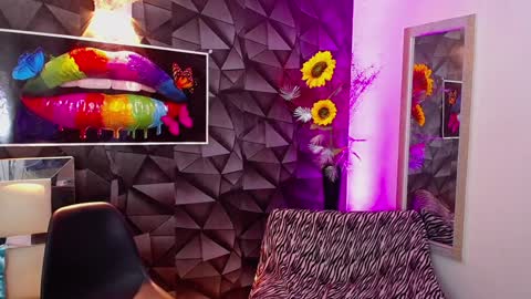 Snapshot of gael__david chatting on January 15, 5:50 am Gael online show from January 15, 5:50 am