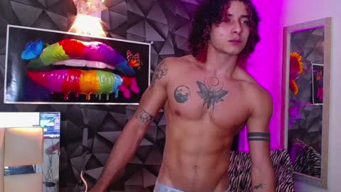 Snapshot of gael__david chatting on January 20, 11:13 am Gael online show from January 20, 11:13 am