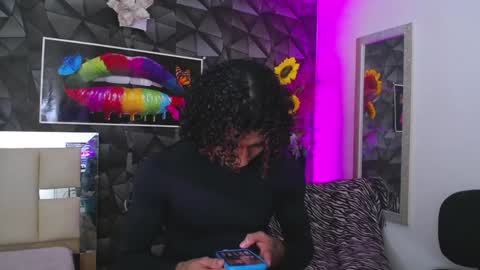 Snapshot of gael__david chatting on January 24, 3:11 am Gael online show from January 24, 3:11 am