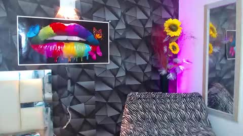 Snapshot of gael__david chatting on February 26, 5:53 am Gael online show from February 26, 5:53 am