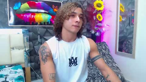 Snapshot of gael__david chatting on February 27, 4:20 am Gael online show from February 27, 4:20 am