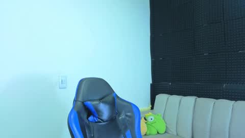 Snapshot of gael__david chatting on September 12, 3:28 am Gael online show from September 12, 3:28 am
