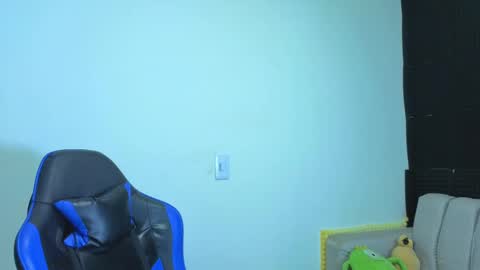 Snapshot of gael__david chatting on September 13, 2:44 am Gael online show from September 13, 2:44 am