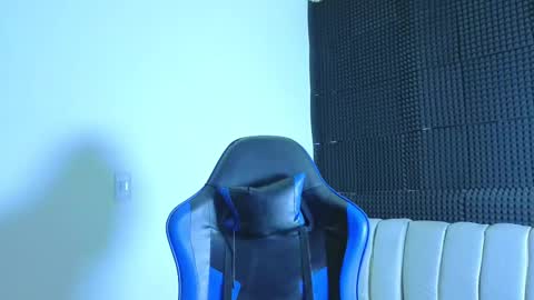 Snapshot of gael__david chatting on September 15, 3:28 am Gael online show from September 15, 3:28 am