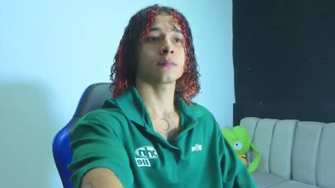 Snapshot of gael__david chatting on September 18, 3:08 am Gael online show from September 18, 3:08 am