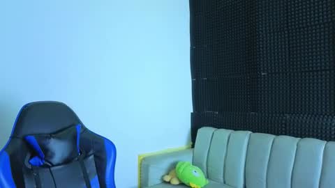 Snapshot of gael__david chatting on September 21, 12:45 am Gael online show from September 21, 12:45 am