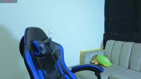 Snapshot of gael__david chatting on September 22, 3:08 am Gael online show from September 22, 3:08 am