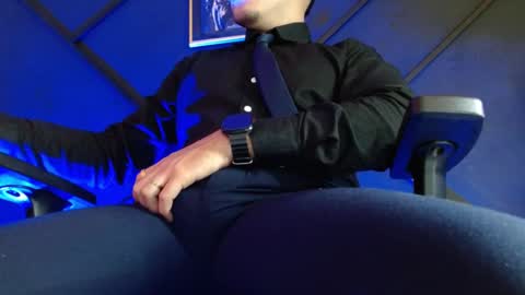 Snapshot of gael_williams3 chatting on February 19, 12:57 am gael_williams3 online show from February 19, 12:57 am