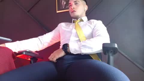 Snapshot of gael_williams3 chatting on February 21, 6:59 pm gael_williams3 online show from February 21, 6:59 pm