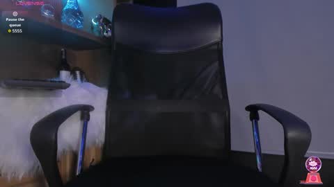 Gael Williams online show from March 1, 1:07 am