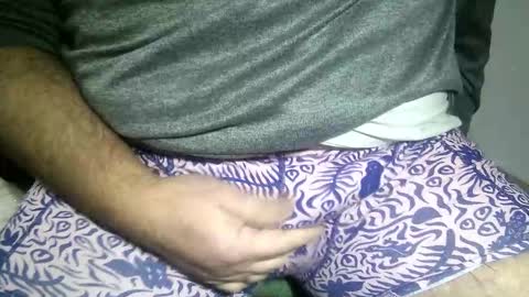 Snapshot of gallimanxxleu chatting on December 3, 10:24 am Stutzen online show from December 3, 10:24 am